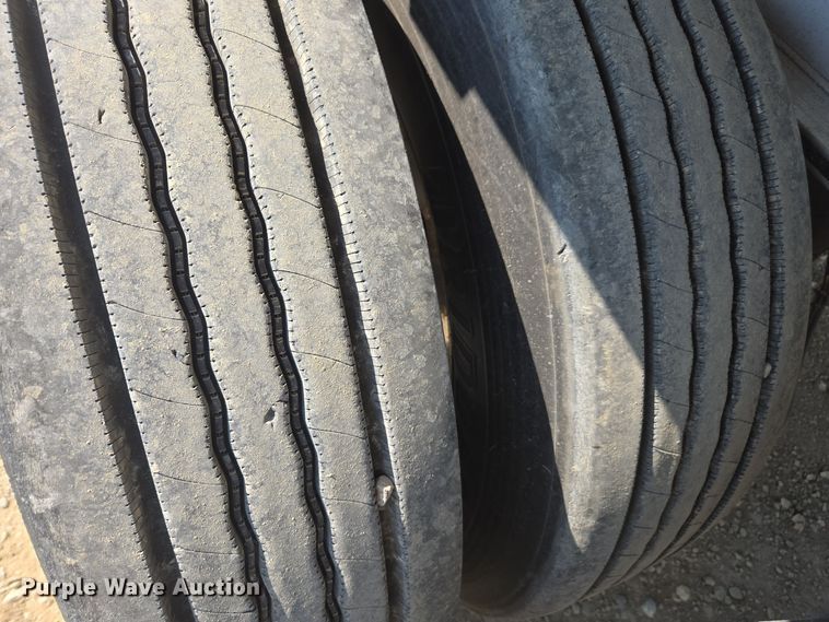 image for item EE7796 2014 Wilson AF-1080SS flatbed trailer