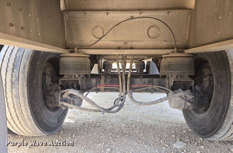 image for item EE7796 2014 Wilson AF-1080SS flatbed trailer