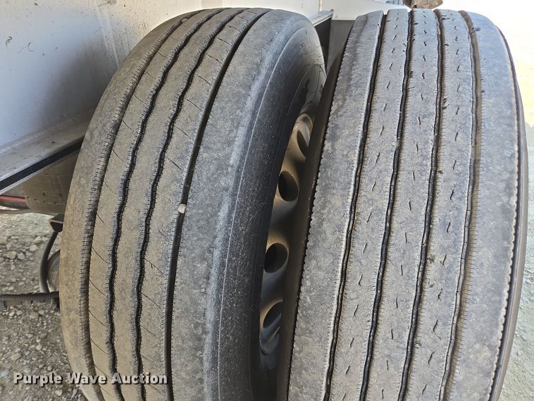 image for item EE7796 2014 Wilson AF-1080SS flatbed trailer