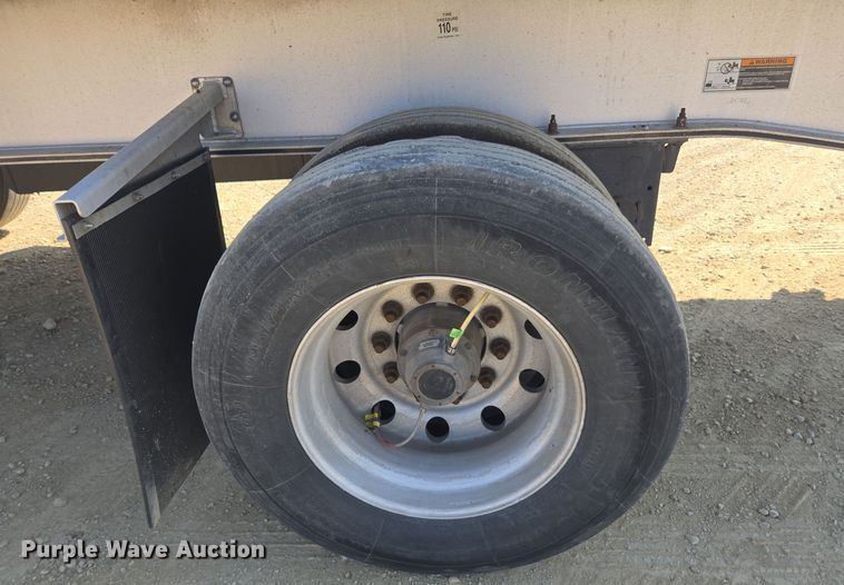 image for item EE7796 2014 Wilson AF-1080SS flatbed trailer