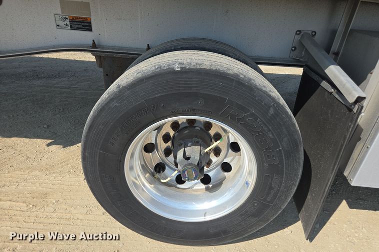 image for item EE7797 2014 Wilson AF-1080SS flatbed trailer