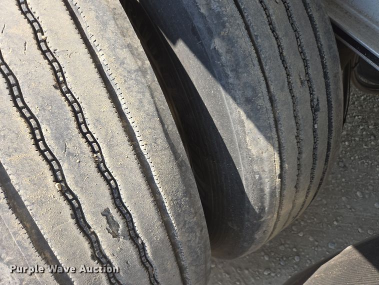 image for item EE7797 2014 Wilson AF-1080SS flatbed trailer