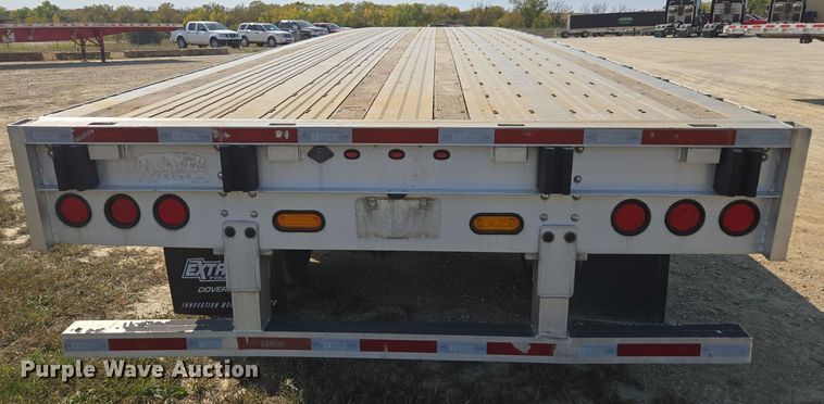 image for item EE7798 2014 Wilson AF-1080SS flatbed trailer