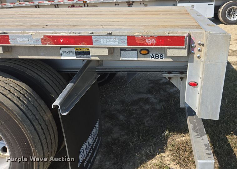 image for item EE7798 2014 Wilson AF-1080SS flatbed trailer