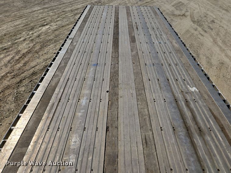 image for item EE7798 2014 Wilson AF-1080SS flatbed trailer