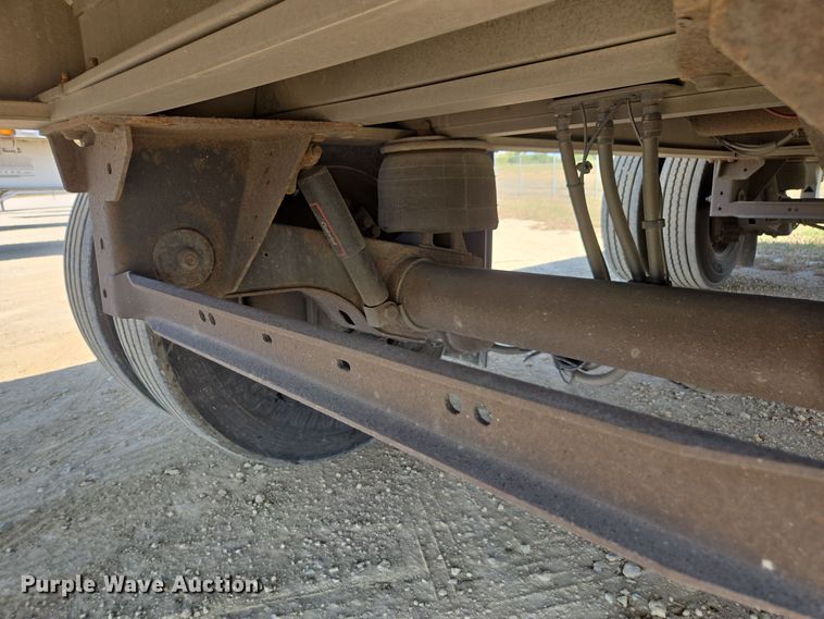 image for item EE7798 2014 Wilson AF-1080SS flatbed trailer