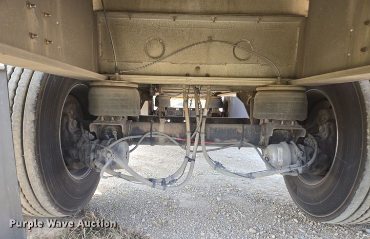 image for item EE7798 2014 Wilson AF-1080SS flatbed trailer