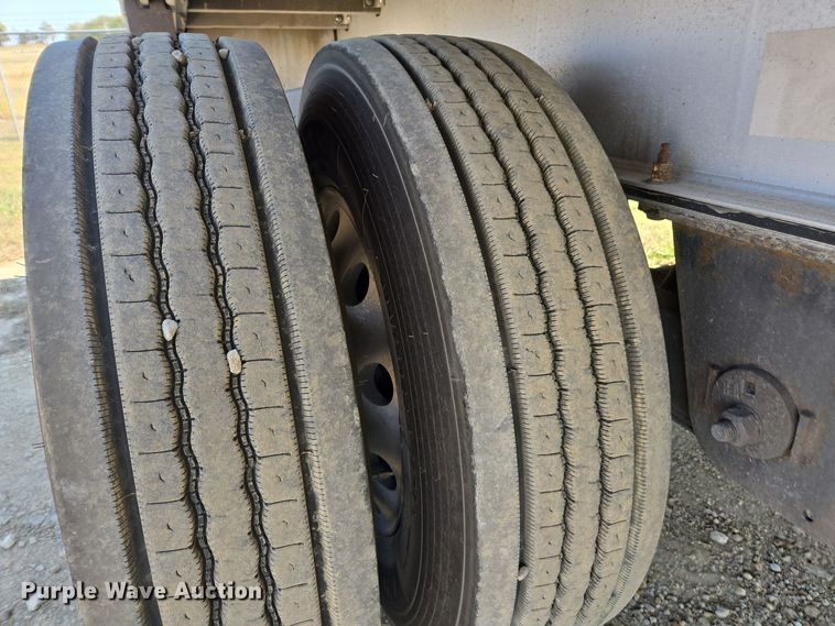 image for item EE7798 2014 Wilson AF-1080SS flatbed trailer