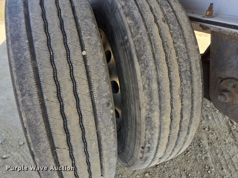 image for item EE7798 2014 Wilson AF-1080SS flatbed trailer