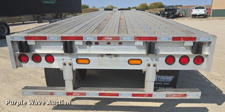 image for item EE7799 2014 Wilson AF-1080SS flatbed trailer