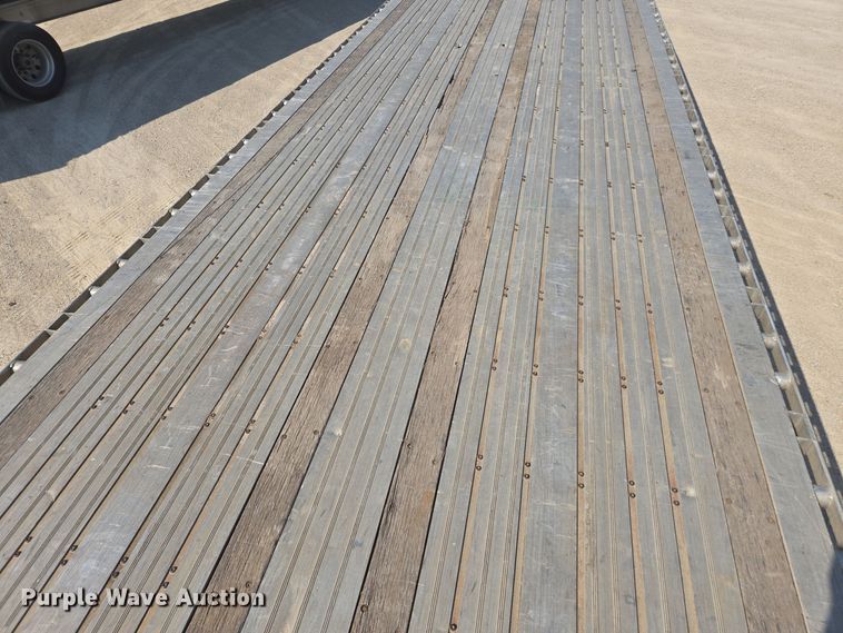 image for item EE7799 2014 Wilson AF-1080SS flatbed trailer