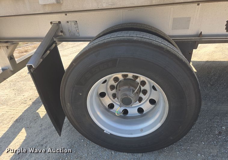 image for item EE7799 2014 Wilson AF-1080SS flatbed trailer