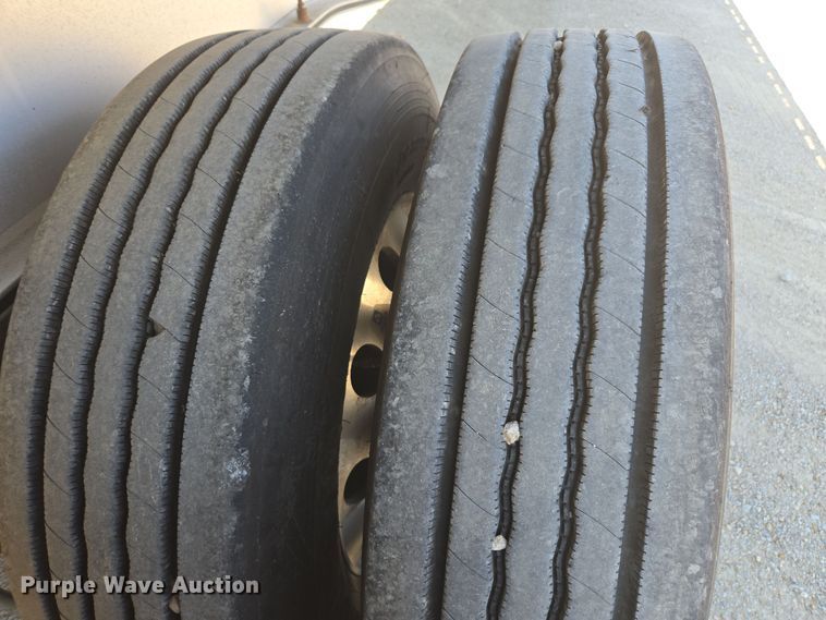 image for item EE7799 2014 Wilson AF-1080SS flatbed trailer