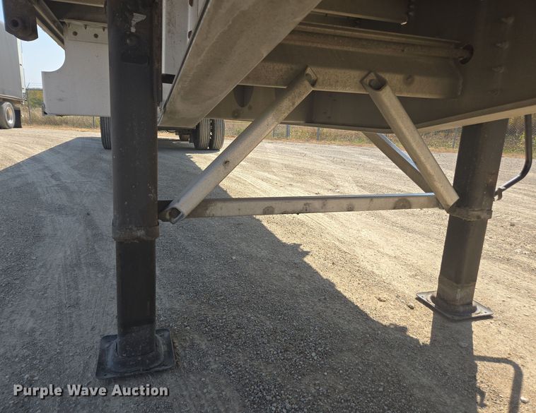 image for item EE7801 2014 Wilson AF-1080SS flatbed trailer