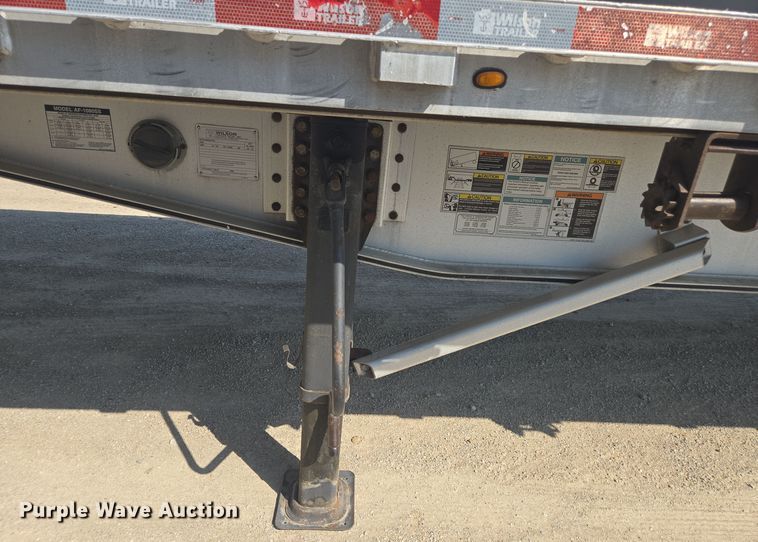 image for item EE7801 2014 Wilson AF-1080SS flatbed trailer
