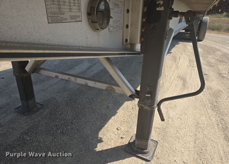 image for item EE7801 2014 Wilson AF-1080SS flatbed trailer
