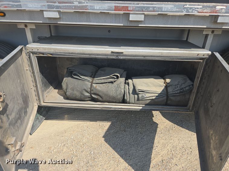 image for item EE7801 2014 Wilson AF-1080SS flatbed trailer