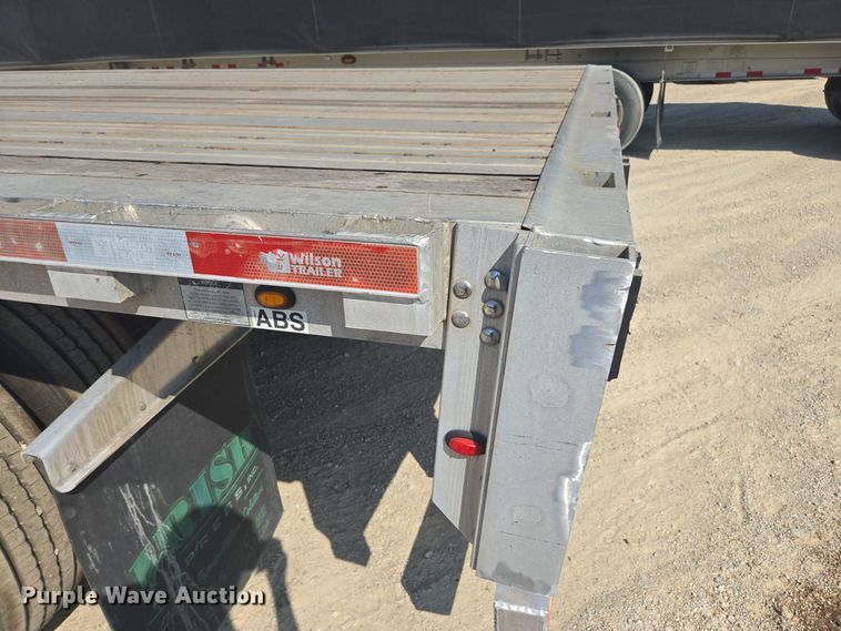 image for item EE7801 2014 Wilson AF-1080SS flatbed trailer