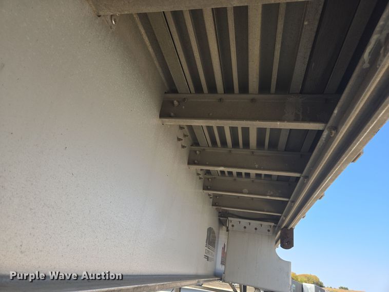 image for item EE7801 2014 Wilson AF-1080SS flatbed trailer