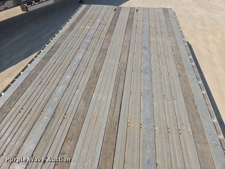 image for item EE7801 2014 Wilson AF-1080SS flatbed trailer