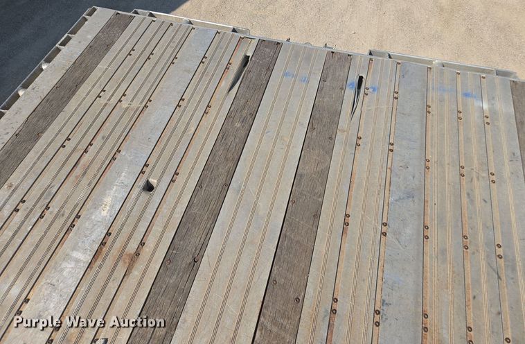 image for item EE7801 2014 Wilson AF-1080SS flatbed trailer