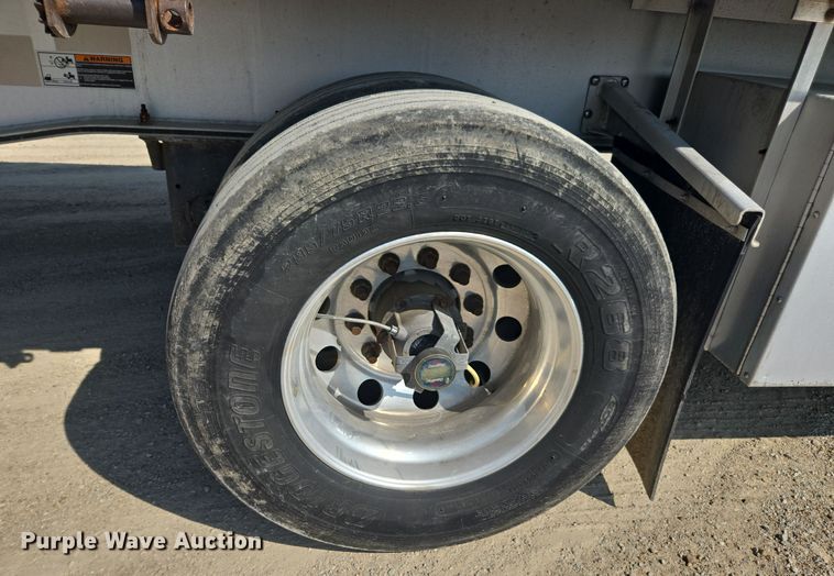 image for item EE7801 2014 Wilson AF-1080SS flatbed trailer