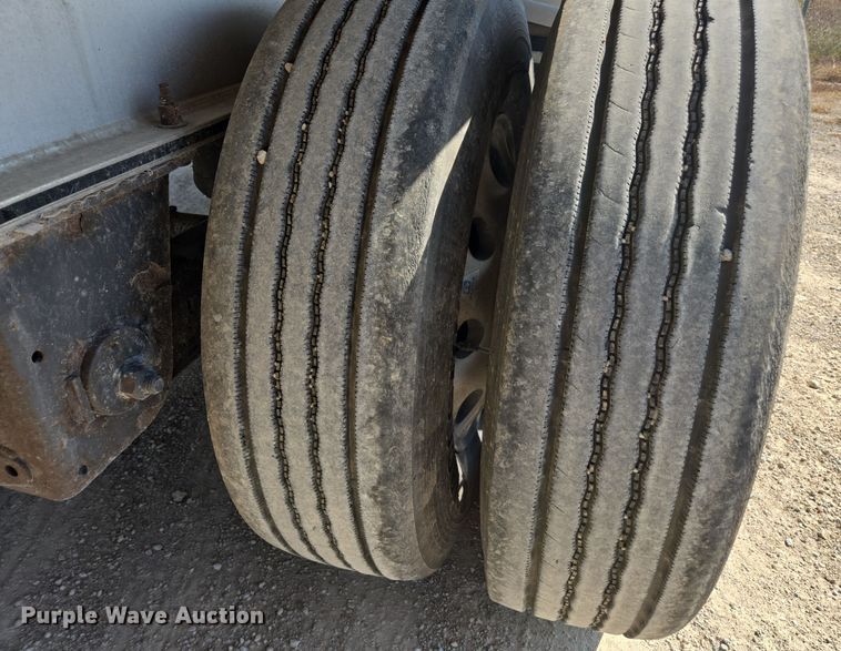 image for item EE7801 2014 Wilson AF-1080SS flatbed trailer