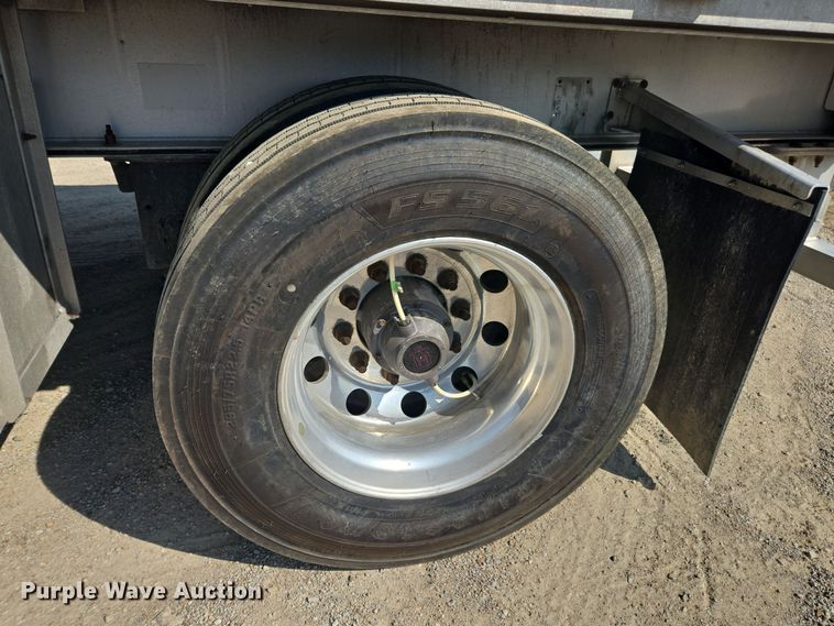 image for item EE7801 2014 Wilson AF-1080SS flatbed trailer