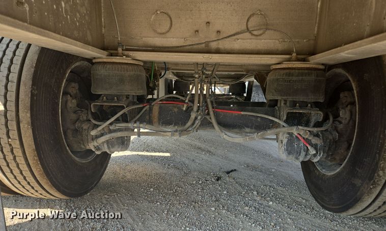 image for item EE7801 2014 Wilson AF-1080SS flatbed trailer