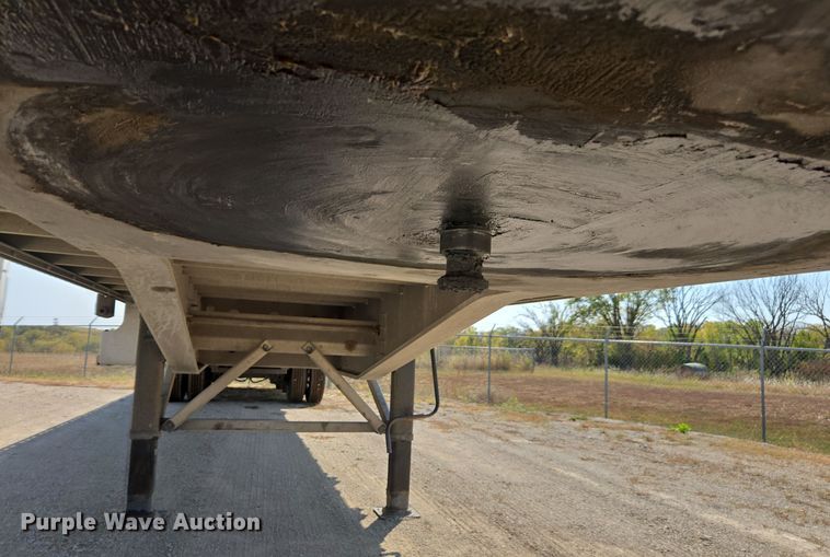 image for item EE7803 2014 Wilson AF-1080SS flatbed trailer