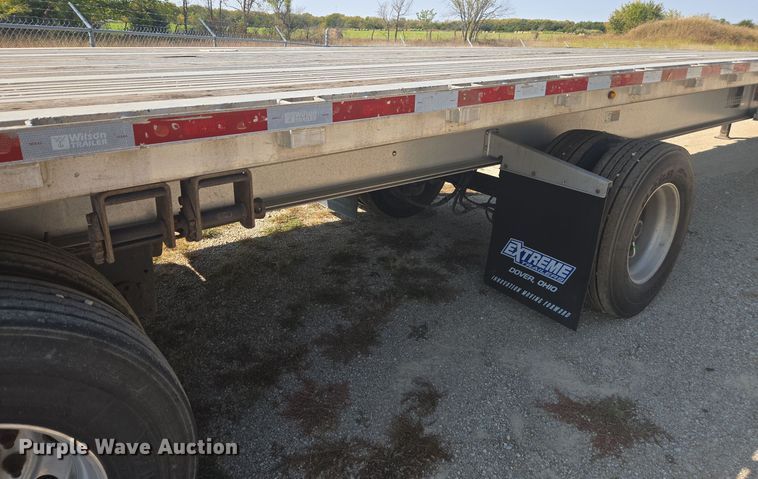 image for item EE7803 2014 Wilson AF-1080SS flatbed trailer