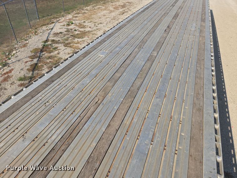 image for item EE7803 2014 Wilson AF-1080SS flatbed trailer