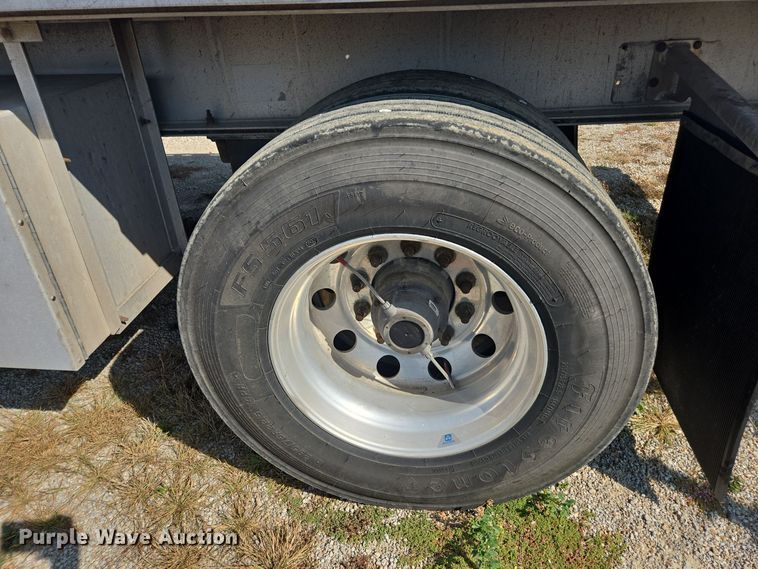 image for item EE7803 2014 Wilson AF-1080SS flatbed trailer