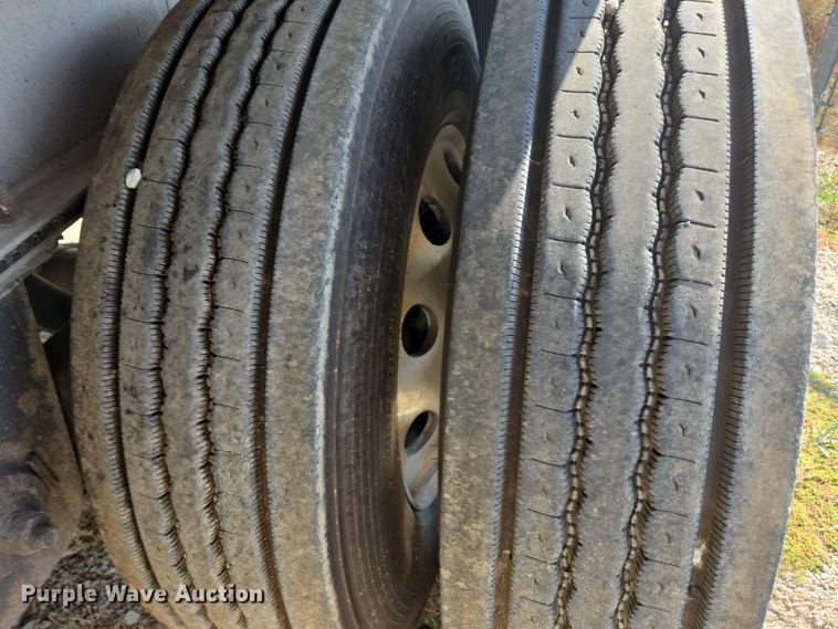 image for item EE7803 2014 Wilson AF-1080SS flatbed trailer