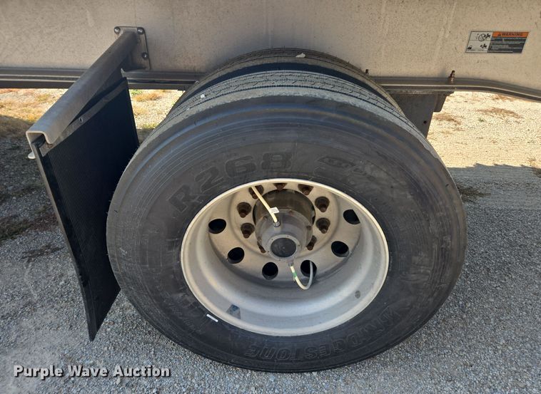 image for item EE7803 2014 Wilson AF-1080SS flatbed trailer