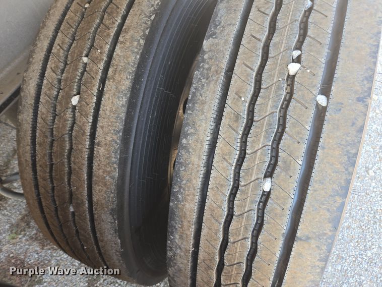 image for item EE7803 2014 Wilson AF-1080SS flatbed trailer