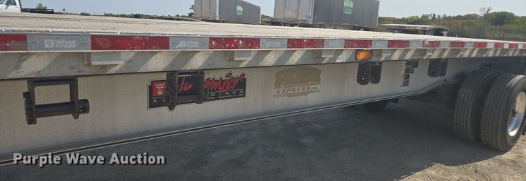 image for item EE7804 2014 Wilson AF-1080SS flatbed trailer
