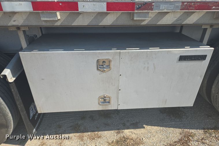 image for item EE7804 2014 Wilson AF-1080SS flatbed trailer