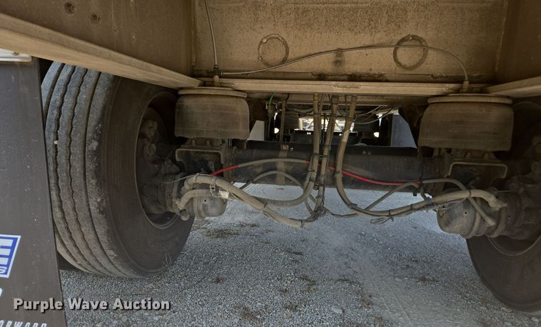 image for item EE7804 2014 Wilson AF-1080SS flatbed trailer