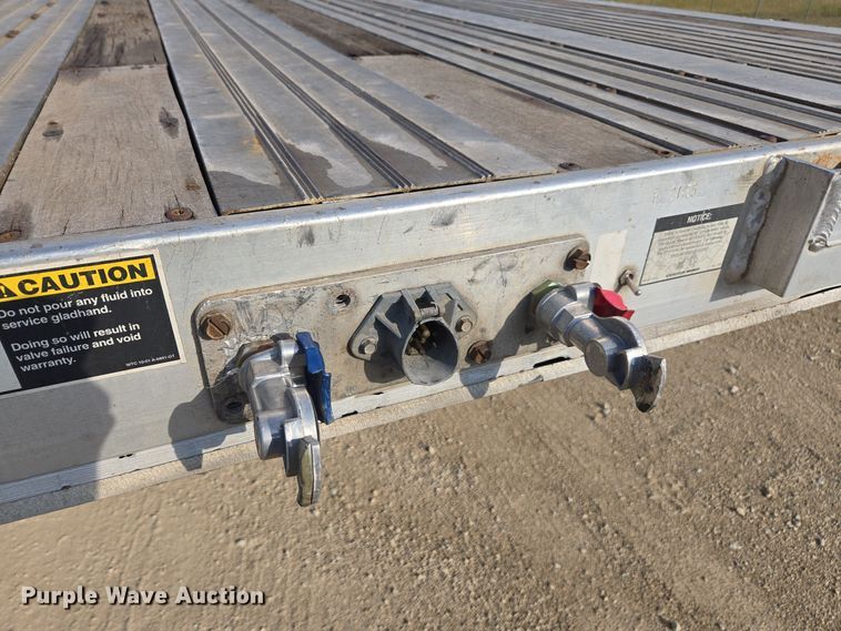 image for item EE7832 2014 Wilson AF-1080SS flatbed trailer