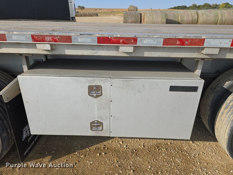 image for item EE7832 2014 Wilson AF-1080SS flatbed trailer