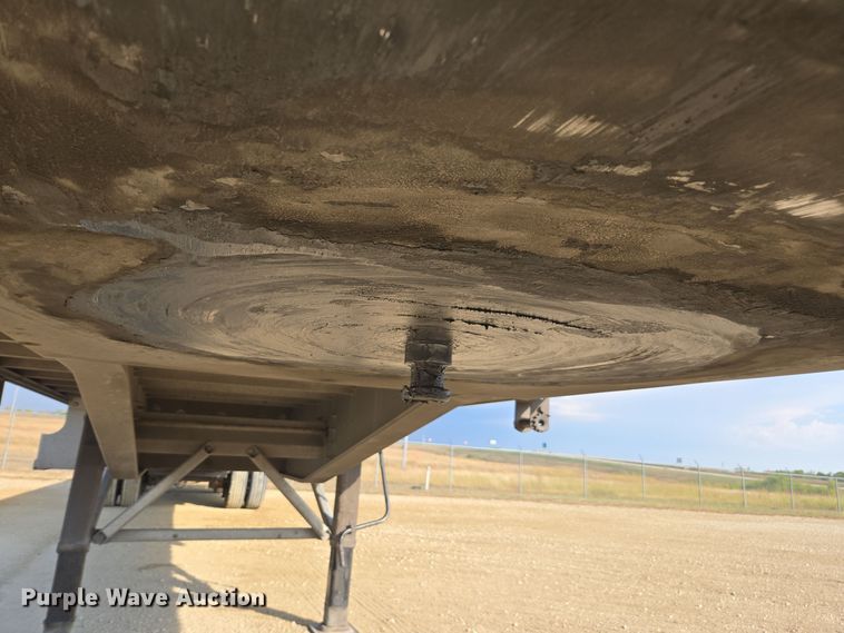 image for item EE7832 2014 Wilson AF-1080SS flatbed trailer