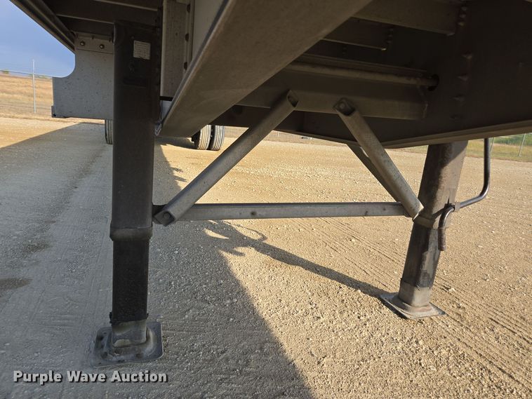 image for item EE7832 2014 Wilson AF-1080SS flatbed trailer