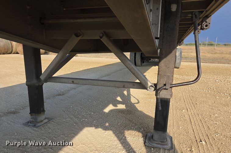 image for item EE7832 2014 Wilson AF-1080SS flatbed trailer