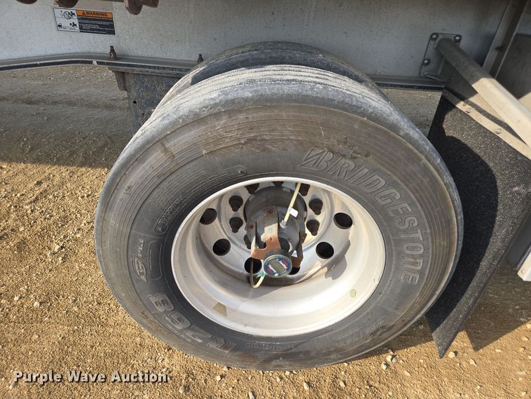 image for item EE7832 2014 Wilson AF-1080SS flatbed trailer