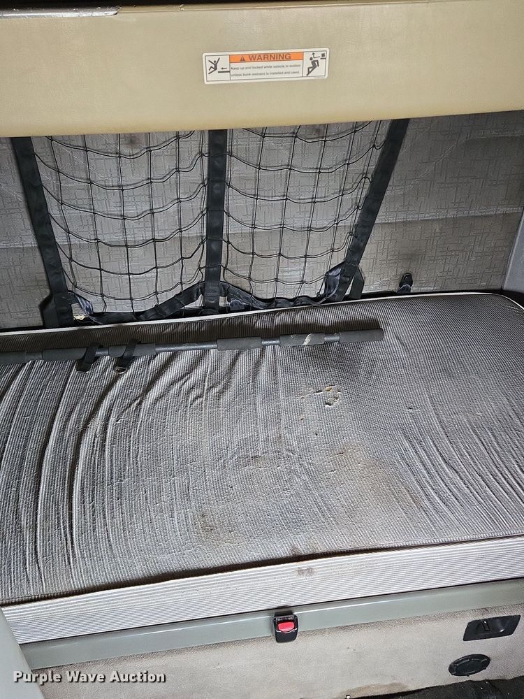 image for item EE8527 2003 Freightliner CST120 semi truck