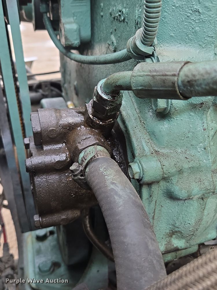 image for item EE8527 2003 Freightliner CST120 semi truck