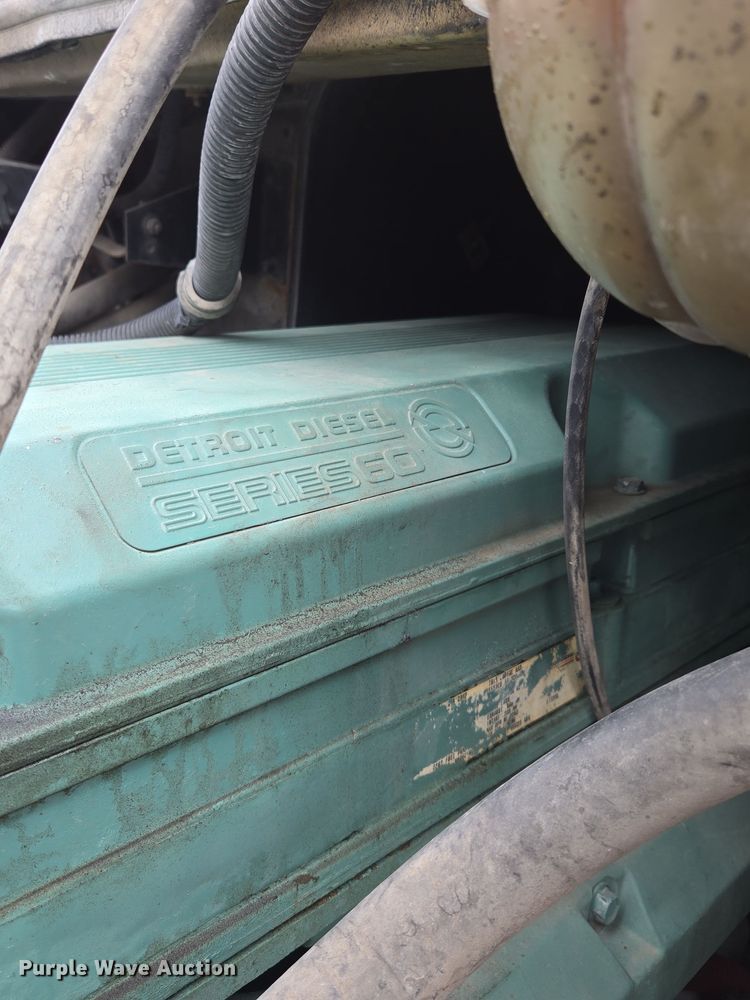 image for item EE8527 2003 Freightliner CST120 semi truck