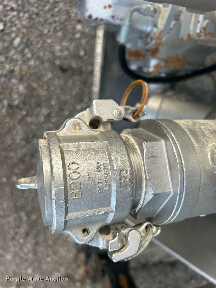 image for item EG1040 2015 Bulk Tank International tank trailer