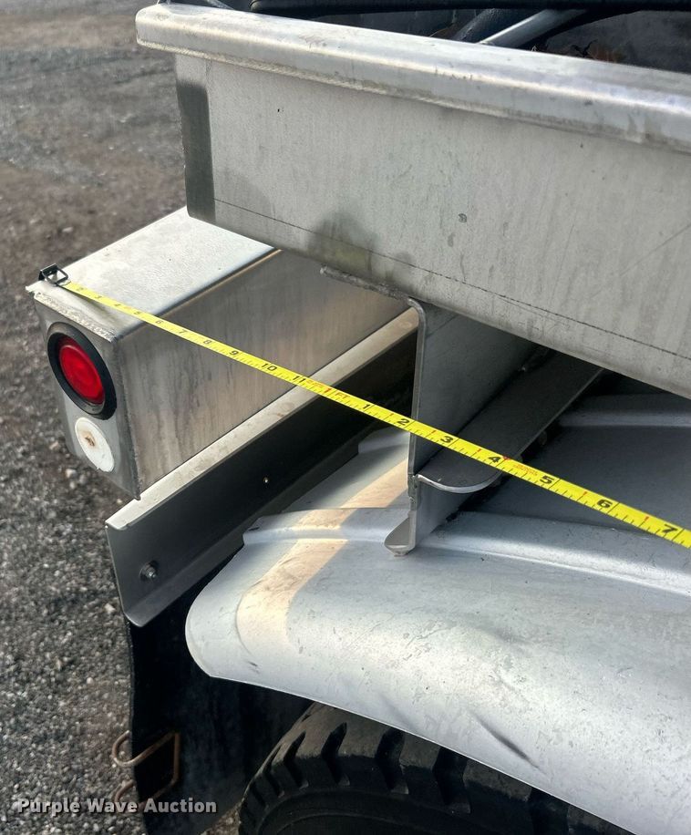 image for item EG1040 2015 Bulk Tank International tank trailer